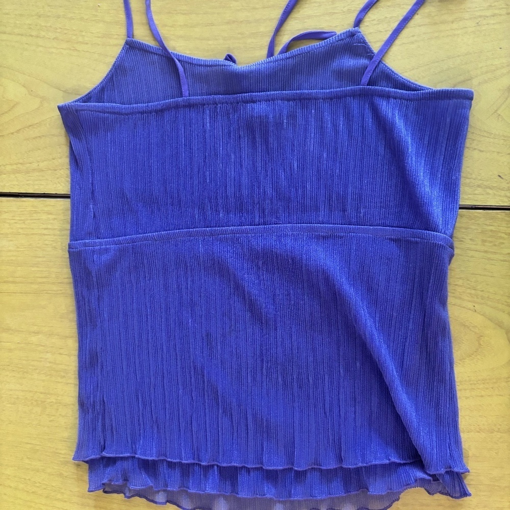 Lilac purple tank top - little bow at the top pics at the end show the color - Picture 7 of 10